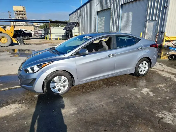 5NPDH4AE3GH715931 2016 HYUNDAI ELANTRA - Image 1