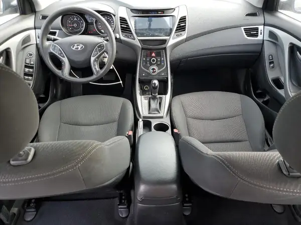 5NPDH4AE3GH716318 2016 HYUNDAI ELANTRA - Image 8