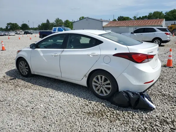 5NPDH4AE3GH719865 2016 HYUNDAI ELANTRA - Image 2