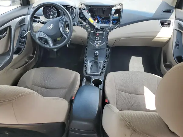 5NPDH4AE3GH719865 2016 HYUNDAI ELANTRA - Image 8