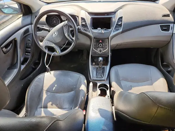 5NPDH4AE3GH722443 2016 HYUNDAI ELANTRA - Image 8