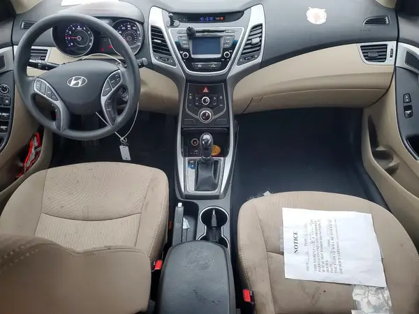 5NPDH4AE3GH722555 2016 HYUNDAI ELANTRA - Image 8