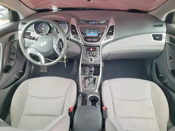 5NPDH4AE3GH722734 2016 HYUNDAI ELANTRA - Image 8