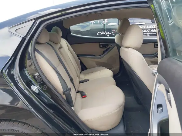 5NPDH4AE3GH722796 2016 HYUNDAI ELANTRA - Image 8