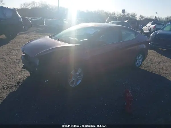 5NPDH4AE3GH723057 2016 HYUNDAI ELANTRA - Image 2