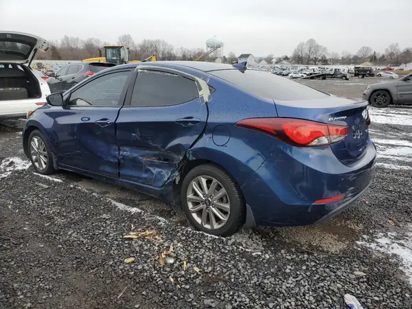 5NPDH4AE3GH723575 2016 HYUNDAI ELANTRA - Image 2