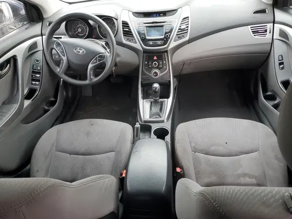 5NPDH4AE3GH723575 2016 HYUNDAI ELANTRA - Image 8