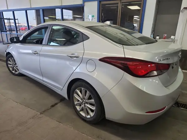 5NPDH4AE3GH724127 2016 HYUNDAI ELANTRA - Image 2