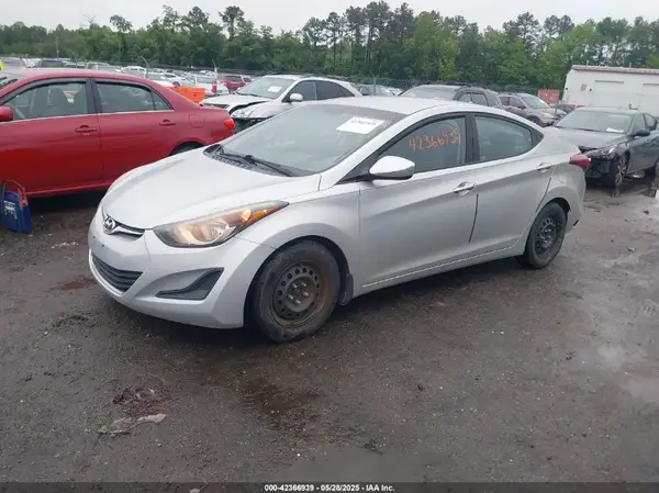 5NPDH4AE3GH727965 2016 HYUNDAI ELANTRA - Image 2