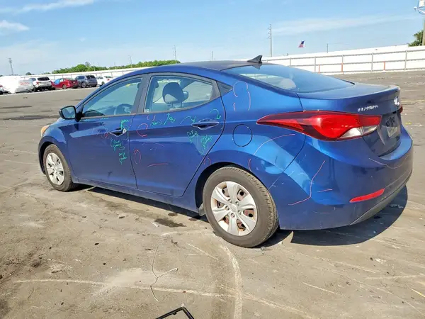 5NPDH4AE3GH728209 2016 HYUNDAI ELANTRA - Image 2