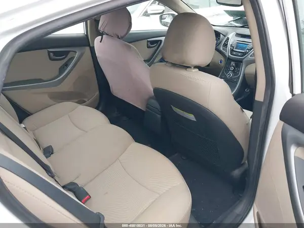 5NPDH4AE3GH729991 2016 HYUNDAI ELANTRA - Image 8