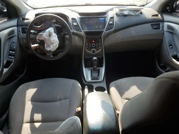 5NPDH4AE3GH731207 2016 HYUNDAI ELANTRA - Image 8
