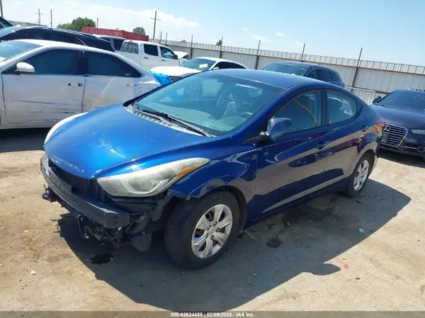5NPDH4AE3GH731210 2016 HYUNDAI ELANTRA - Image 2