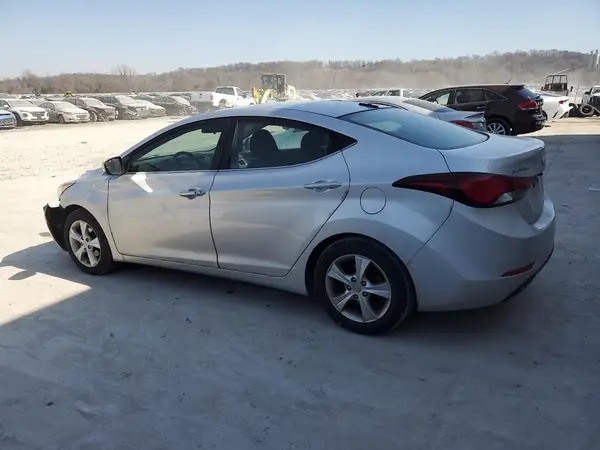 5NPDH4AE3GH731272 2016 HYUNDAI ELANTRA - Image 2