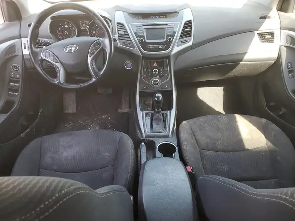 5NPDH4AE3GH731272 2016 HYUNDAI ELANTRA - Image 8