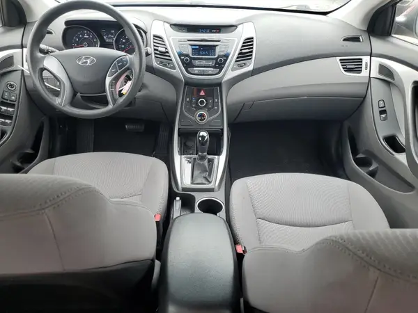 5NPDH4AE3GH731787 2016 HYUNDAI ELANTRA - Image 8