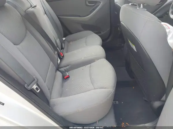 5NPDH4AE3GH734060 2016 HYUNDAI ELANTRA - Image 8