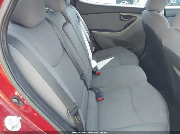 5NPDH4AE3GH734205 2016 HYUNDAI ELANTRA - Image 8