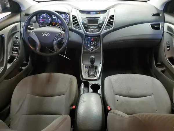 5NPDH4AE3GH735399 2016 HYUNDAI ELANTRA - Image 8