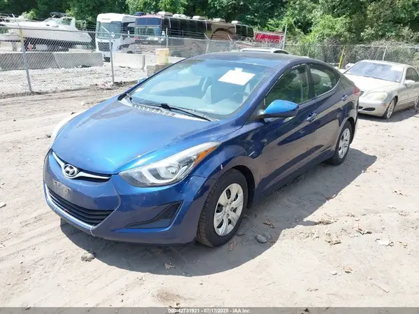 5NPDH4AE3GH735757 2016 HYUNDAI ELANTRA - Image 2