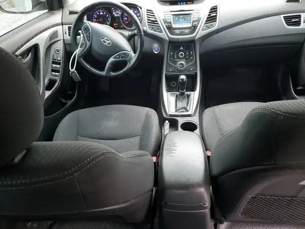 5NPDH4AE3GH736441 2016 HYUNDAI ELANTRA - Image 8