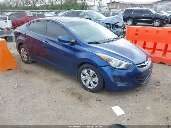 5NPDH4AE3GH736519 2016 HYUNDAI ELANTRA - Image 1