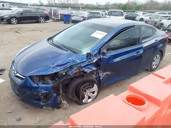 5NPDH4AE3GH736519 2016 HYUNDAI ELANTRA - Image 2