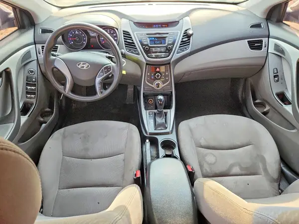 5NPDH4AE3GH739291 2016 HYUNDAI ELANTRA - Image 8