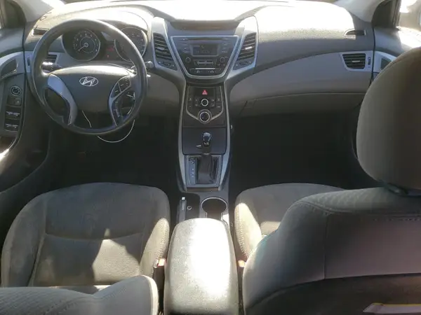 5NPDH4AE3GH739436 2016 HYUNDAI ELANTRA - Image 8