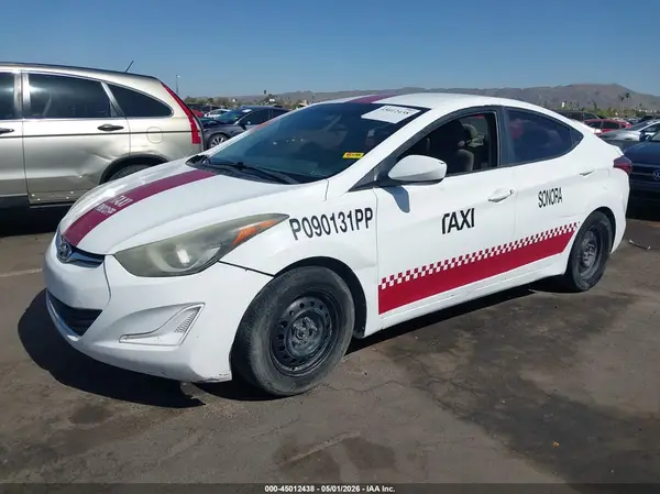 5NPDH4AE3GH740215 2016 HYUNDAI ELANTRA - Image 2