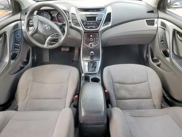 5NPDH4AE3GH742613 2016 HYUNDAI ELANTRA - Image 8