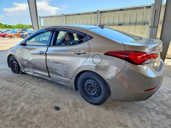 5NPDH4AE3GH743549 2016 HYUNDAI ELANTRA - Image 2