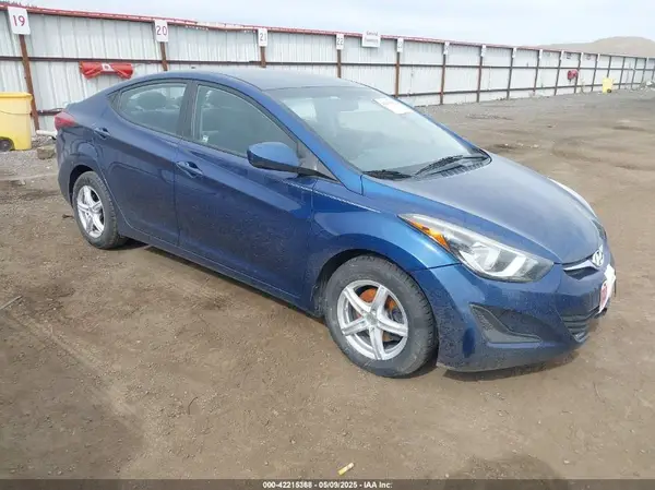 5NPDH4AE3GH743888 2016 HYUNDAI ELANTRA - Image 1