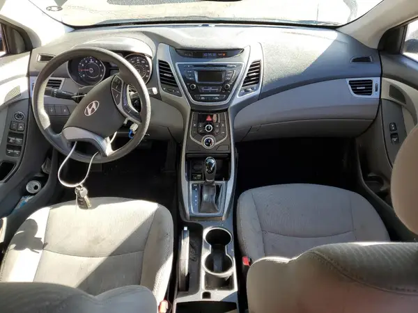 5NPDH4AE3GH744331 2016 HYUNDAI ELANTRA - Image 8
