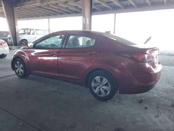 5NPDH4AE3GH744930 2016 HYUNDAI ELANTRA - Image 2
