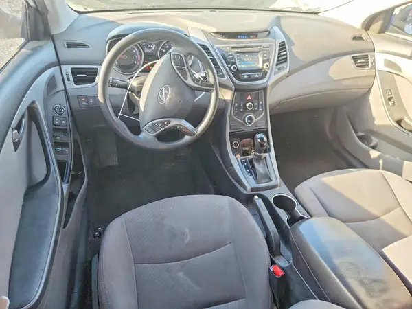 5NPDH4AE3GH745981 2016 HYUNDAI ELANTRA - Image 8