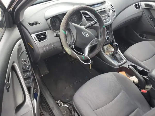 5NPDH4AE3GH746547 2016 HYUNDAI ELANTRA - Image 8
