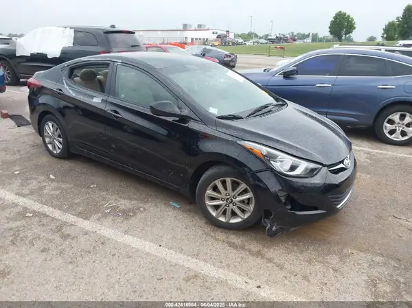 5NPDH4AE3GH748704 2016 HYUNDAI ELANTRA - Image 1
