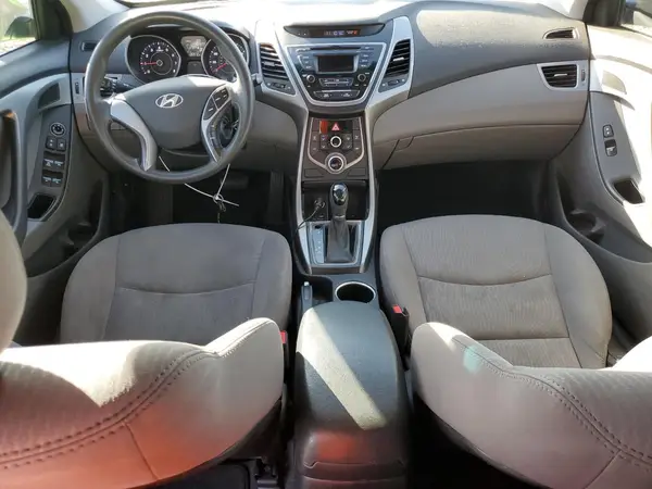 5NPDH4AE3GH748931 2016 HYUNDAI ELANTRA - Image 8