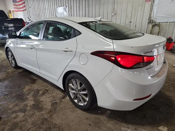 5NPDH4AE3GH749271 2016 HYUNDAI ELANTRA - Image 2