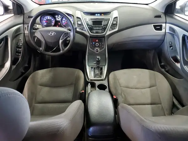 5NPDH4AE3GH749612 2016 HYUNDAI ELANTRA - Image 8