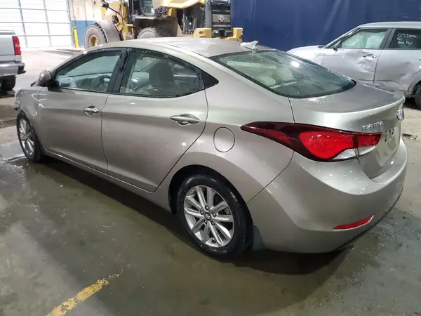 5NPDH4AE3GH750498 2016 HYUNDAI ELANTRA - Image 2