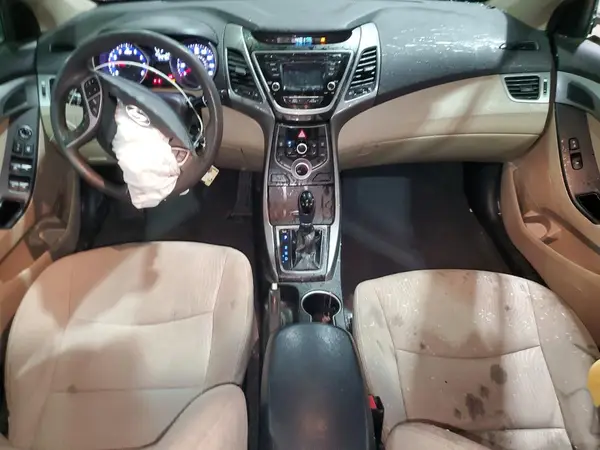 5NPDH4AE3GH750498 2016 HYUNDAI ELANTRA - Image 8