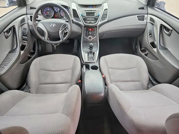 5NPDH4AE3GH750646 2016 HYUNDAI ELANTRA - Image 8