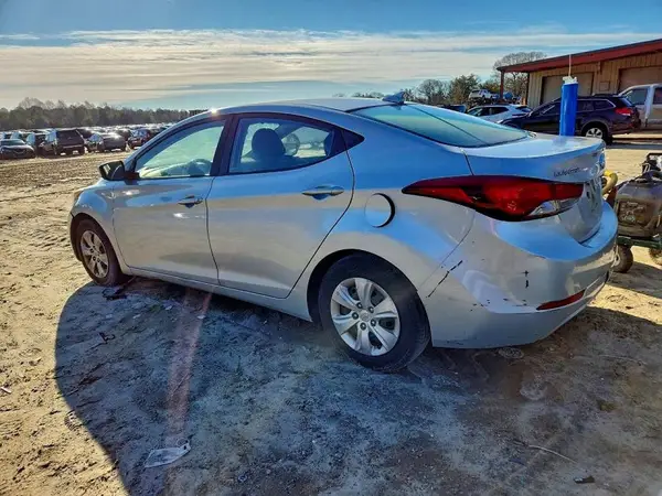 5NPDH4AE3GH750873 2016 HYUNDAI ELANTRA - Image 2