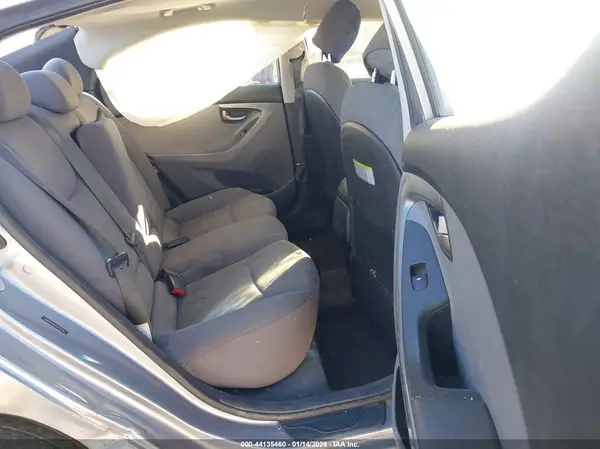 5NPDH4AE3GH753336 2016 HYUNDAI ELANTRA - Image 8