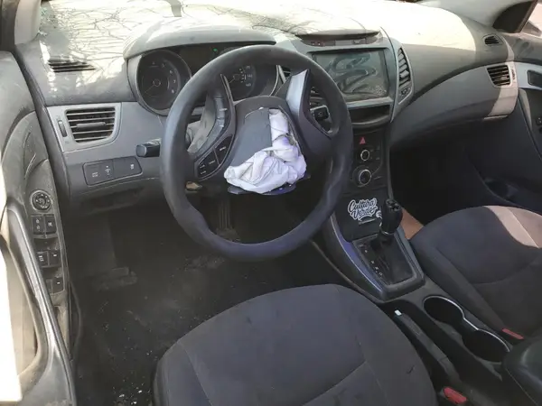 5NPDH4AE3GH753434 2016 HYUNDAI ELANTRA - Image 8