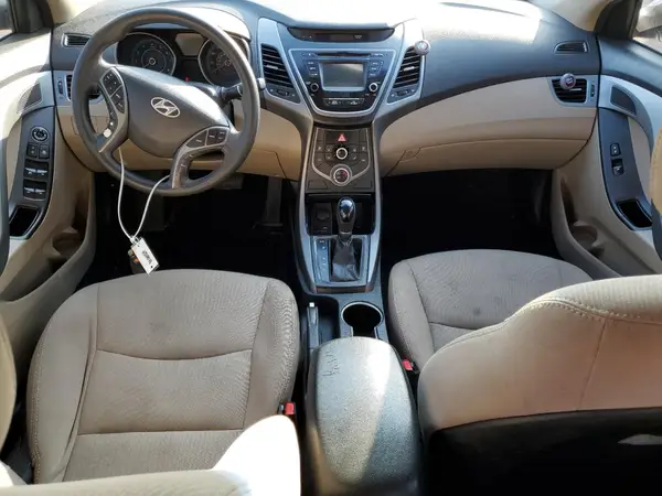5NPDH4AE3GH754700 2016 HYUNDAI ELANTRA - Image 8