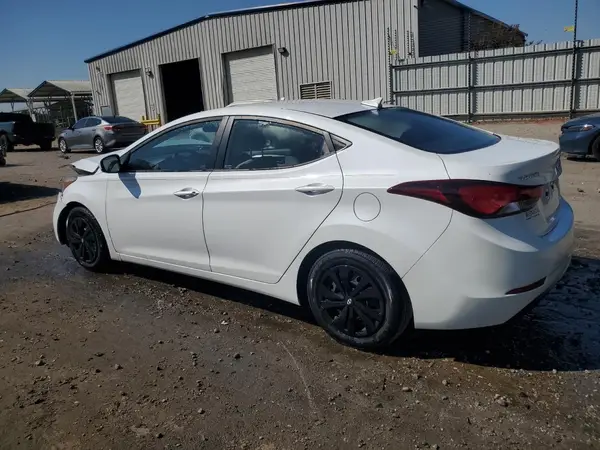 5NPDH4AE3GH755751 2016 HYUNDAI ELANTRA - Image 2