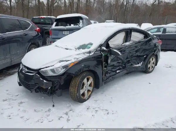 5NPDH4AE3GH756401 2016 HYUNDAI ELANTRA - Image 2
